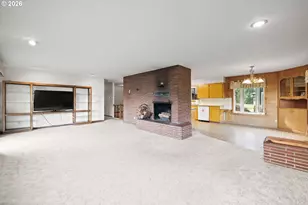 6884 S Hansen Ln, Aurora, OR 97002 - Photo 10