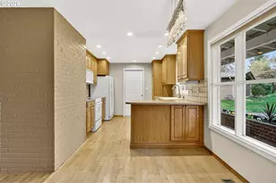 1920 NE 127th Ave, Portland, OR 97230 - Photo 10