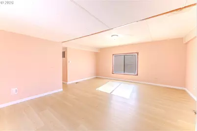 1999 Jansen Way #66, Woodburn, OR 97071 - Photo 4