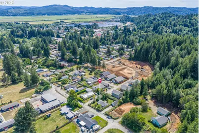 1775 N Fir St, Coquille, OR 97423 - Photo 28