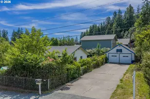 1775 N Fir St, Coquille, OR 97423 - Photo 2
