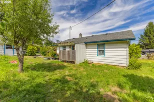 1775 N Fir St, Coquille, OR 97423 - Photo 24