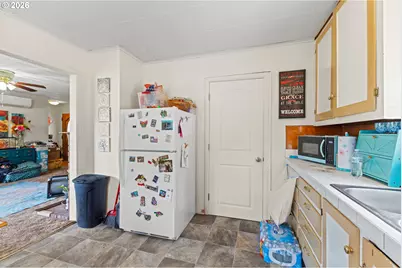 1775 N Fir St, Coquille, OR 97423 - Photo 12