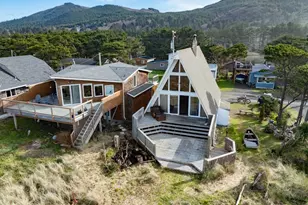 25780 Beach Dr, Rockaway Beach, OR 97136 - Photo 32