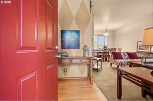 963 SW View Crest Dr, Dundee, OR 97115 - Photo 6