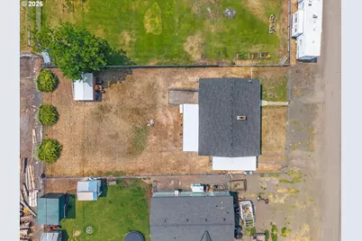 402 3rd St, Wallowa, OR 97885 - Photo 4