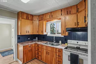 216 E Main St, Sublimity, OR 97385 - Photo 16