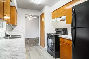 18411 SE Ivon Ct, Gresham, OR 97030 - Photo 18