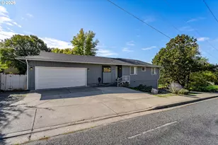 1093 NE Hillcrest Dr, Grants Pass, OR 97526 - Photo 28