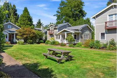 7043 SE Clinton St, Portland, OR 97206 - Photo 28