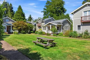 7043 SE Clinton St, Portland, OR 97206 - Photo 28
