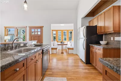 7043 SE Clinton St, Portland, OR 97206 - Photo 14