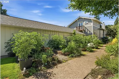 7043 SE Clinton St, Portland, OR 97206 - Photo 32