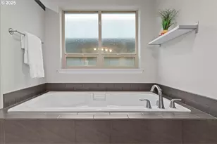 10911 SW Barber St, Wilsonville, OR 97070 - Photo 22