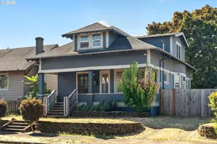 8028 SE Taylor St, Portland, OR 97215 - Photo 2