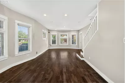 8028 SE Taylor St, Portland, OR 97215 - Photo 10