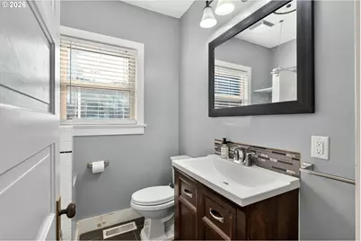 8028 SE Taylor St, Portland, OR 97215 - Photo 18