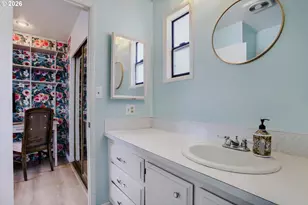 11524 SW Royal Villa Dr, Tigard, OR 97224 - Photo 12