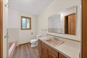 942 Osprey Dr, Umpqua, OR 97486 - Photo 38