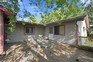 828 NW Florida Ave, Bend, OR 97703 - Photo 16