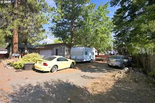 828 NW Florida Ave, Bend, OR 97703 - Photo 34