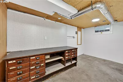 8035 SW 8th Ave, Portland, OR 97219 - Photo 34