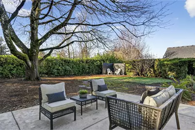 8035 SW 8th Ave, Portland, OR 97219 - Photo 38