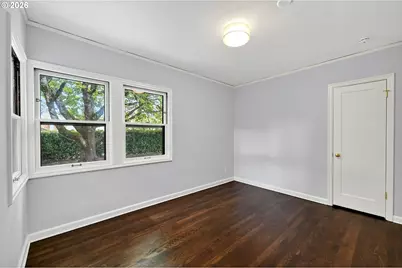 8035 SW 8th Ave, Portland, OR 97219 - Photo 22