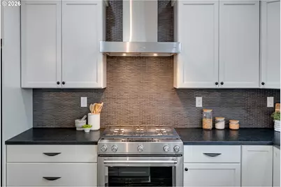 29276 SW Costa Cir E, Wilsonville, OR 97070 - Photo 8