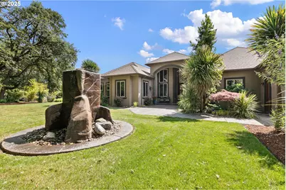 1025 Echo Dr, Roseburg, OR 97470 - Photo 2