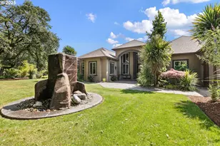 1025 Echo Dr, Roseburg, OR 97470 - Photo 2