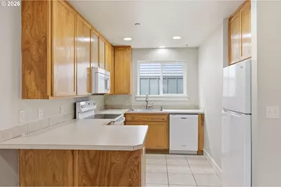 2640 Green Villa Ln, Eugene, OR 97404 - Photo 8