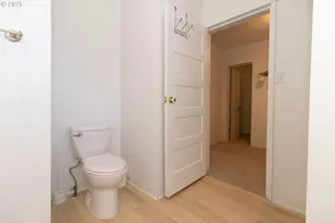 125 W 11th St, Florence, OR 97439 - Photo 22