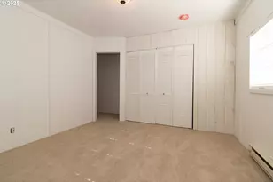 125 W 11th St, Florence, OR 97439 - Photo 26