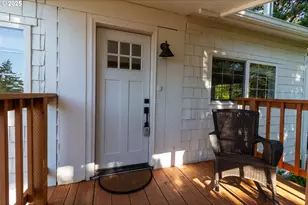 125 W 11th St, Florence, OR 97439 - Photo 38