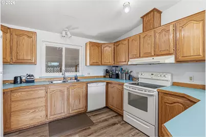 1216 W C Ave, La Center, WA 98629 - Photo 12
