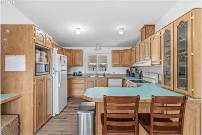 1216 W C Ave, La Center, WA 98629 - Photo 12