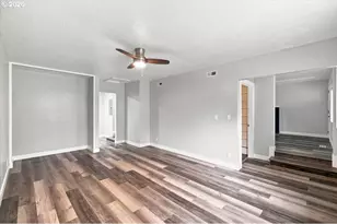 1009 SE 113th Ave, Portland, OR 97216 - Photo 24