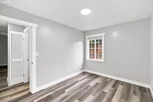 1009 SE 113th Ave, Portland, OR 97216 - Photo 20