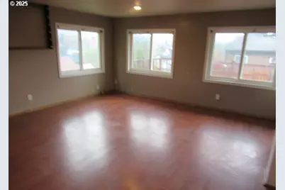 341 SW Madison St, Sheridan, OR 97378 - Photo 24