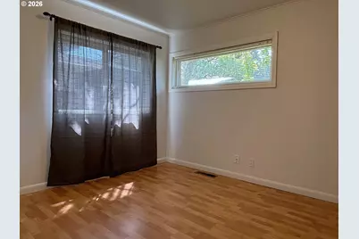 16800 SE Ivon St, Portland, OR 97236 - Photo 12