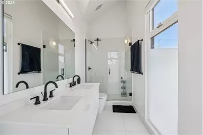 150 N Buffalo St, Portland, OR 97217 - Photo 20