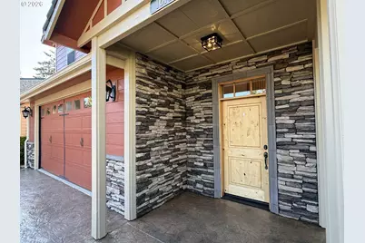 1610 38th Loop, Florence, OR 97439 - Photo 2