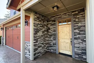 1610 38th Loop, Florence, OR 97439 - Photo 2