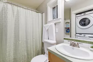 7535 SE Harrison St, Portland, OR 97215 - Photo 14