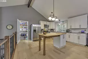 4800 NW Kahneeta Ct, Portland, OR 97229 - Photo 2
