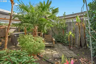 12030 NE Russell St, Portland, OR 97220 - Photo 18