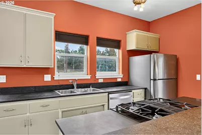 1404 May St, Hood River, OR 97031 - Photo 12