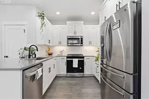 8165 SE Vermont St, Hillsboro, OR 97123 - Photo 8