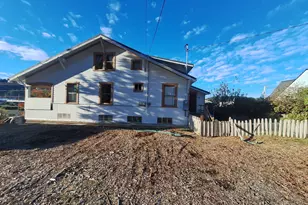 175 S 6th St, Reedsport, OR 97467 - Photo 30